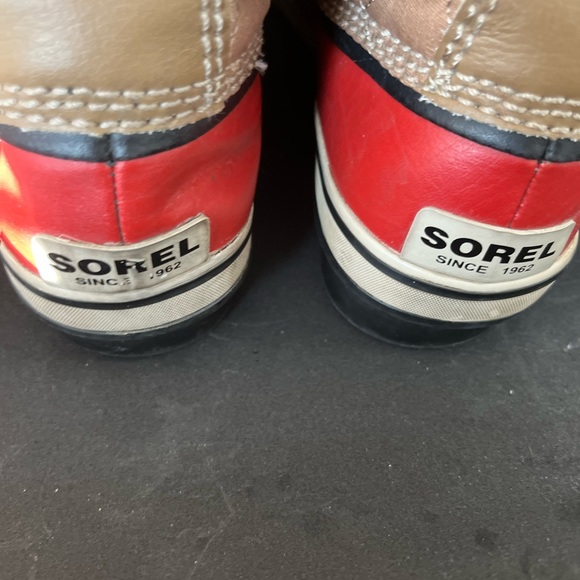 Sorel Winter Boots - Picture 5 of 12